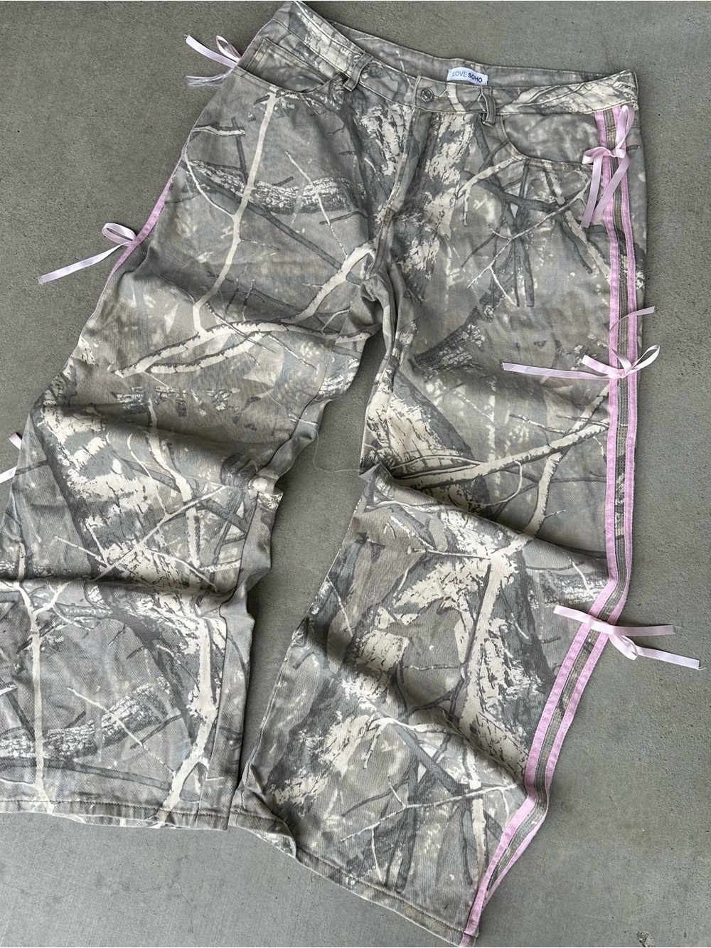 Love Tree Girls' Gray Camo Cargo Pants with Pink Trim RealTree Style Jeans Sz 17